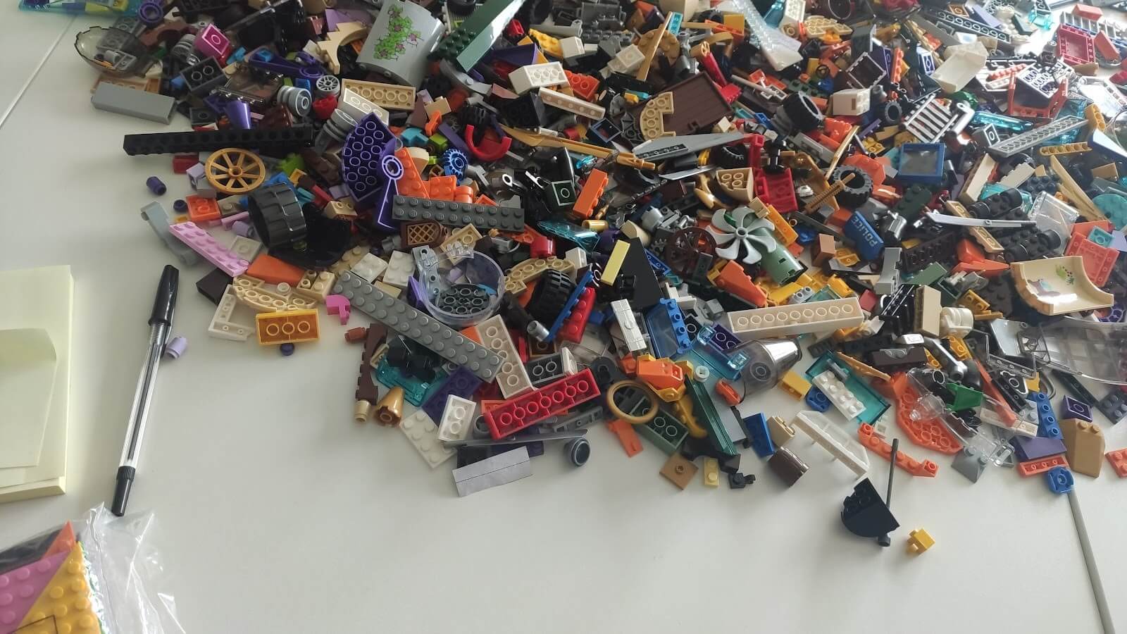 Rozsypane klocki Lego