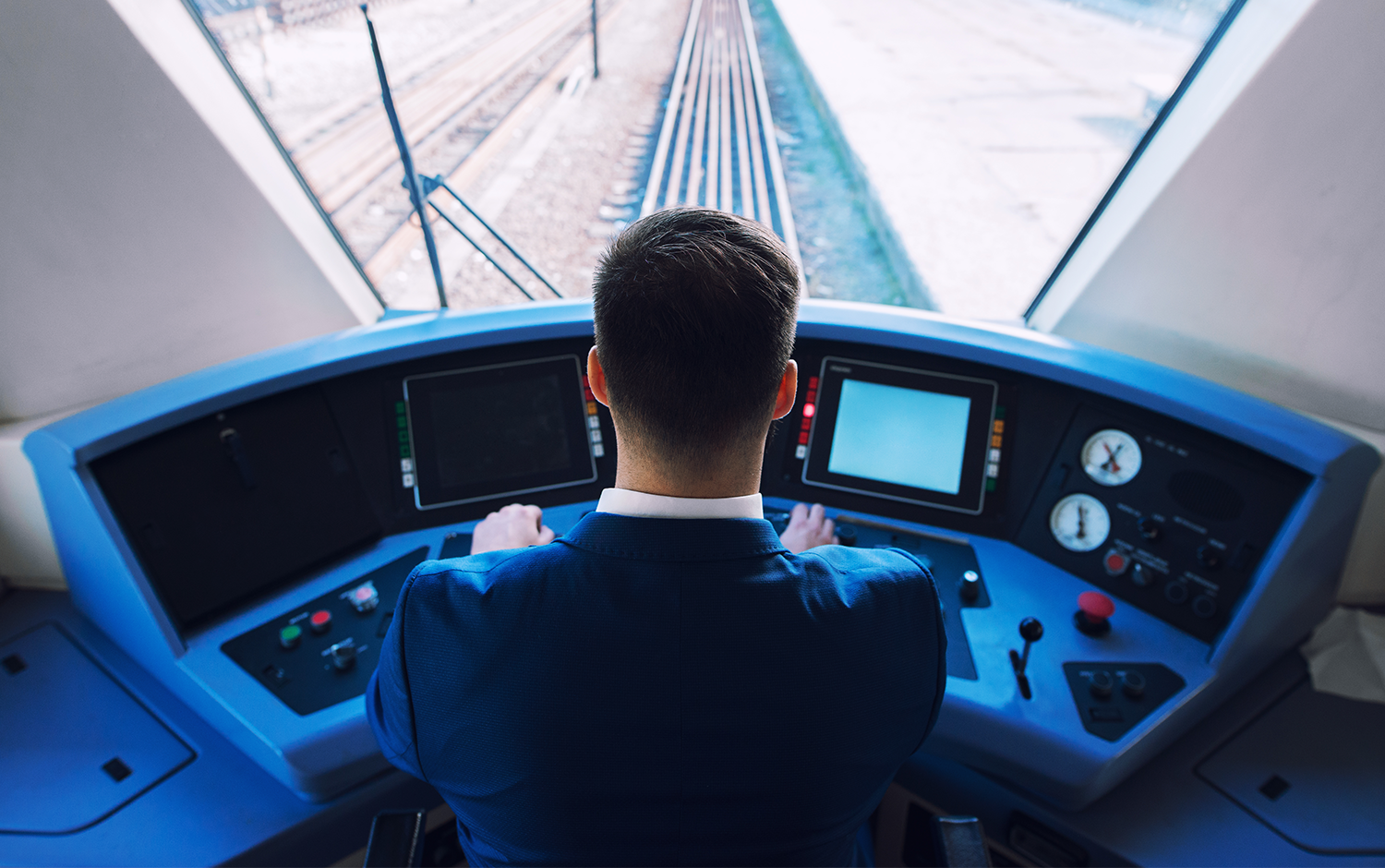 User-friendly traffic monitoring tool for a global railroad leader 